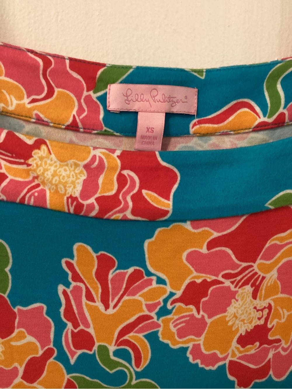 Lilly Pulitzer Teal Floral Long Sleeve Shift Dress with Pink and Yellow Blooms. - Picture 3 of 4
